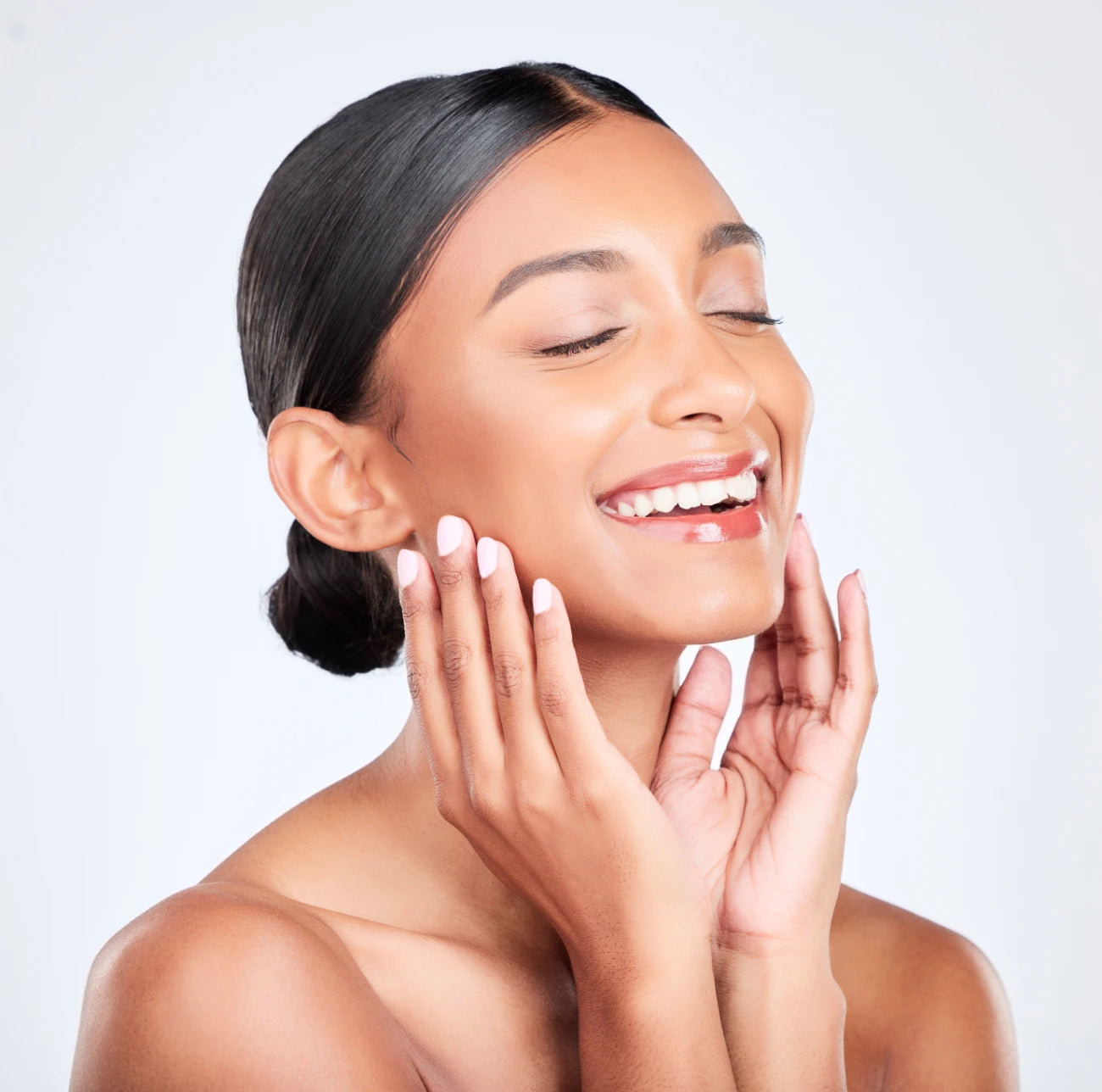 Sylfirm X RF Microneedling - Face, Neck & Décolleté Rejuvenation